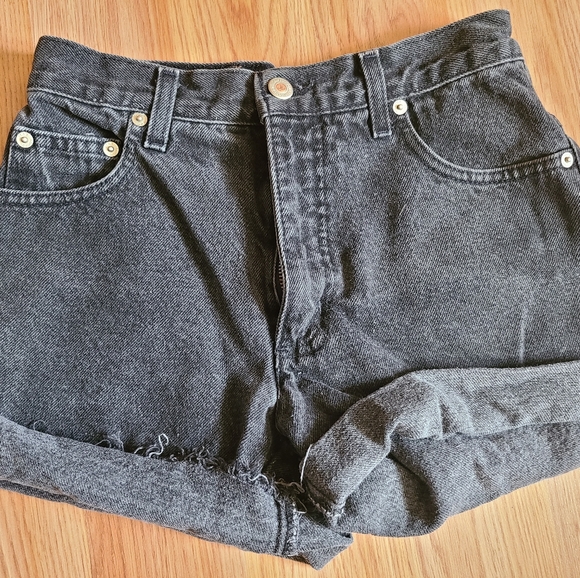 LONDONJEAN Pants - 🌟 4/$20 LONDONJEAN Black Jean Shorts in Size 0